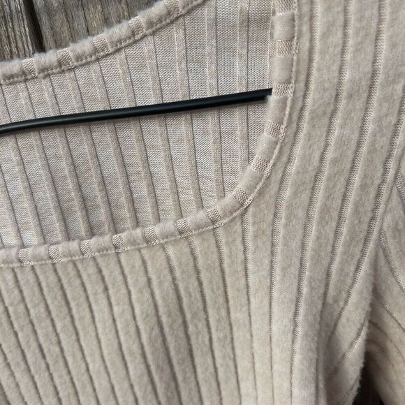 SHEIN top soft poofy long sleeve cropped look size medium - Picture 2 of 7